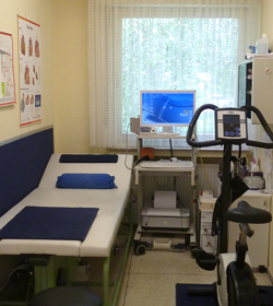 Praxis Dr. med. Hammann - EKG Raum